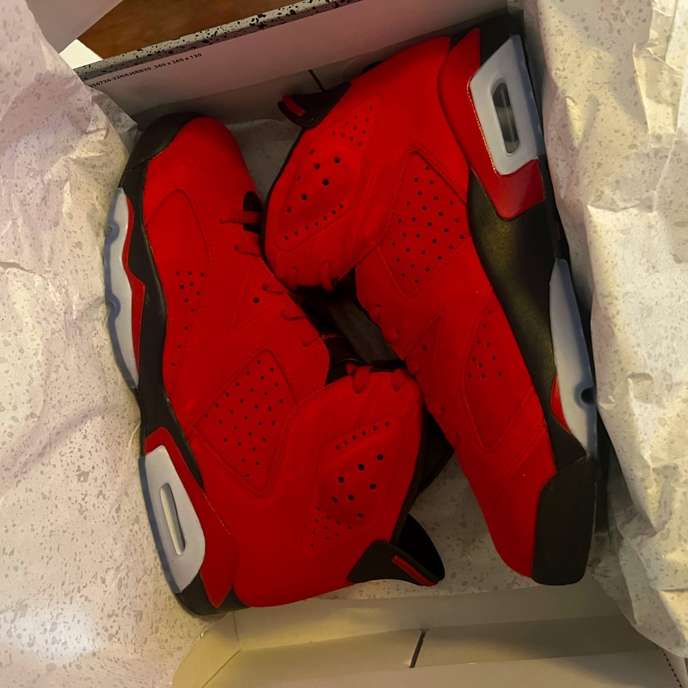 Air Jordan retro 6 (Toro Bravo)